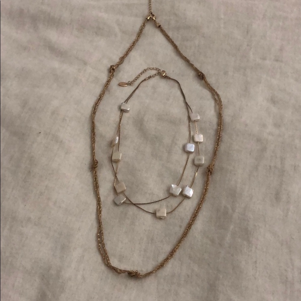 Necklace set.